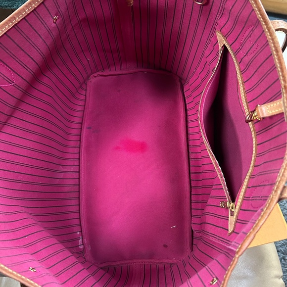 💞💞XXL Louis Vuitton Neverfull GM monogram PIVIONE INTERIOR🩷 - Picture 15 of 16